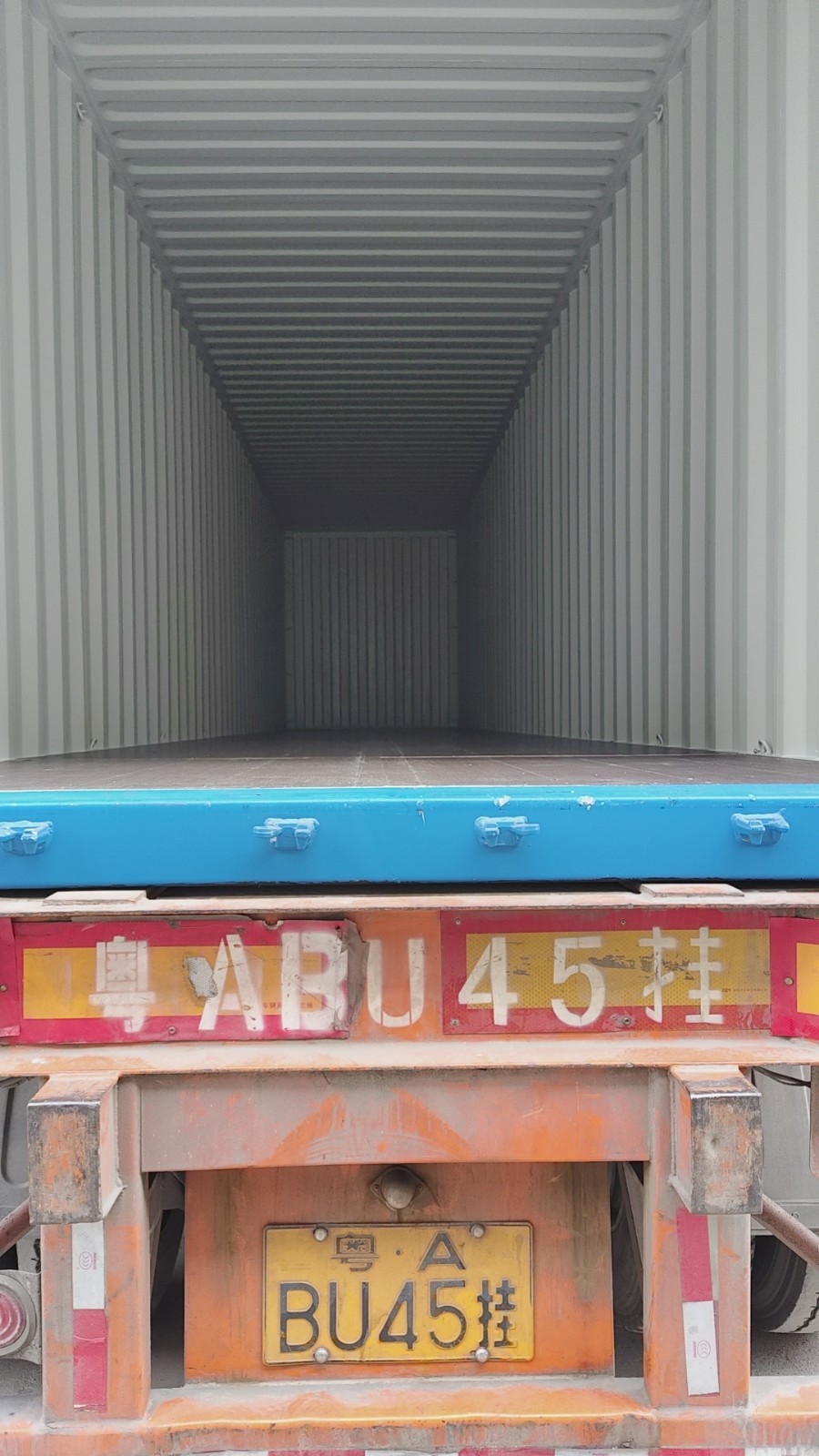 2025-01-09，1*40HQ Container Kitchen Equipment for Transcaucasian Customer